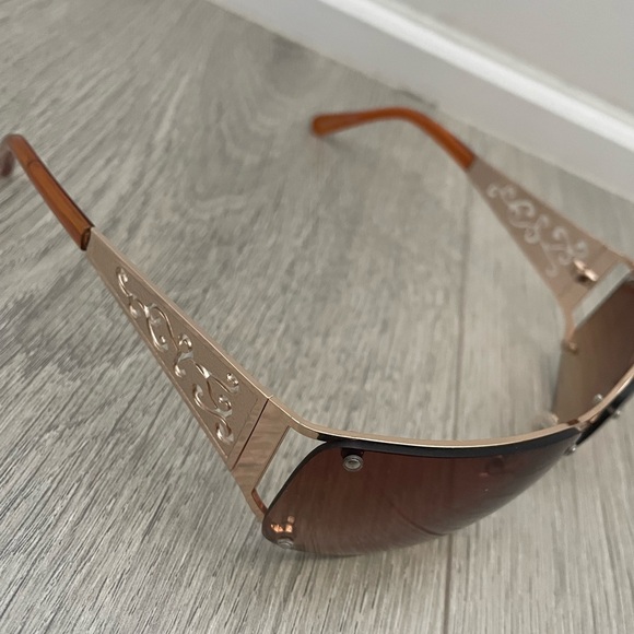 Retro Y2K Sunglasses - Picture 6 of 6